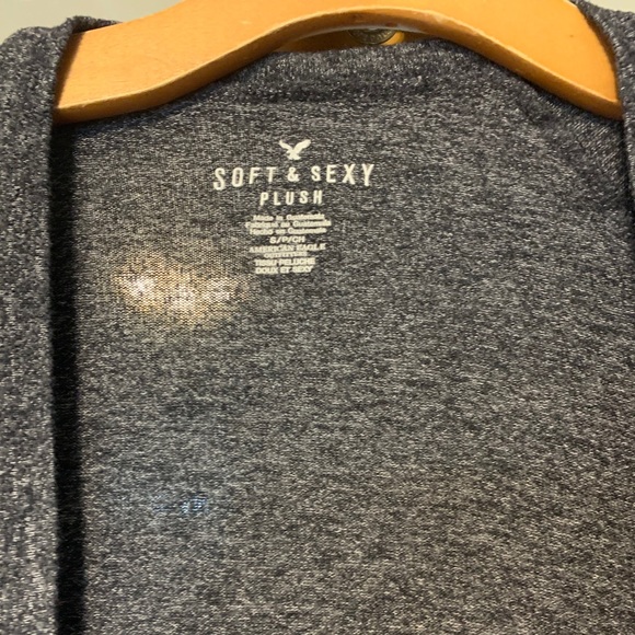 AE Cardigan - Picture 4 of 4